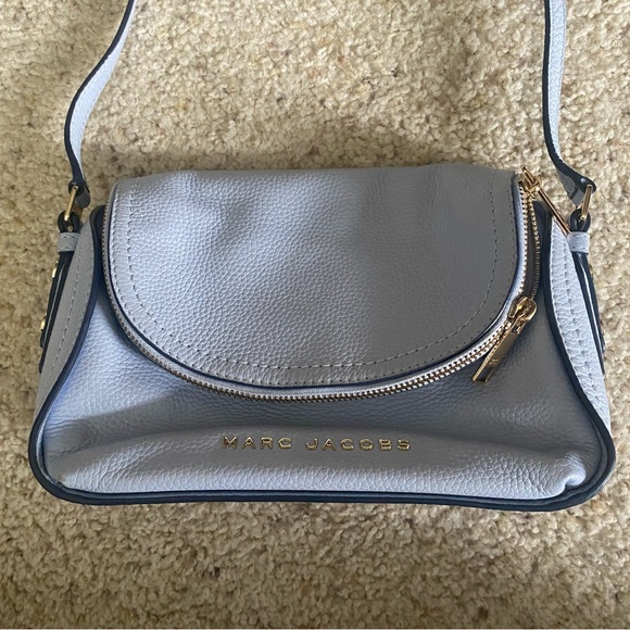 Marc Jacobs Mini groove leather bag gently used - Picture 3 of 9